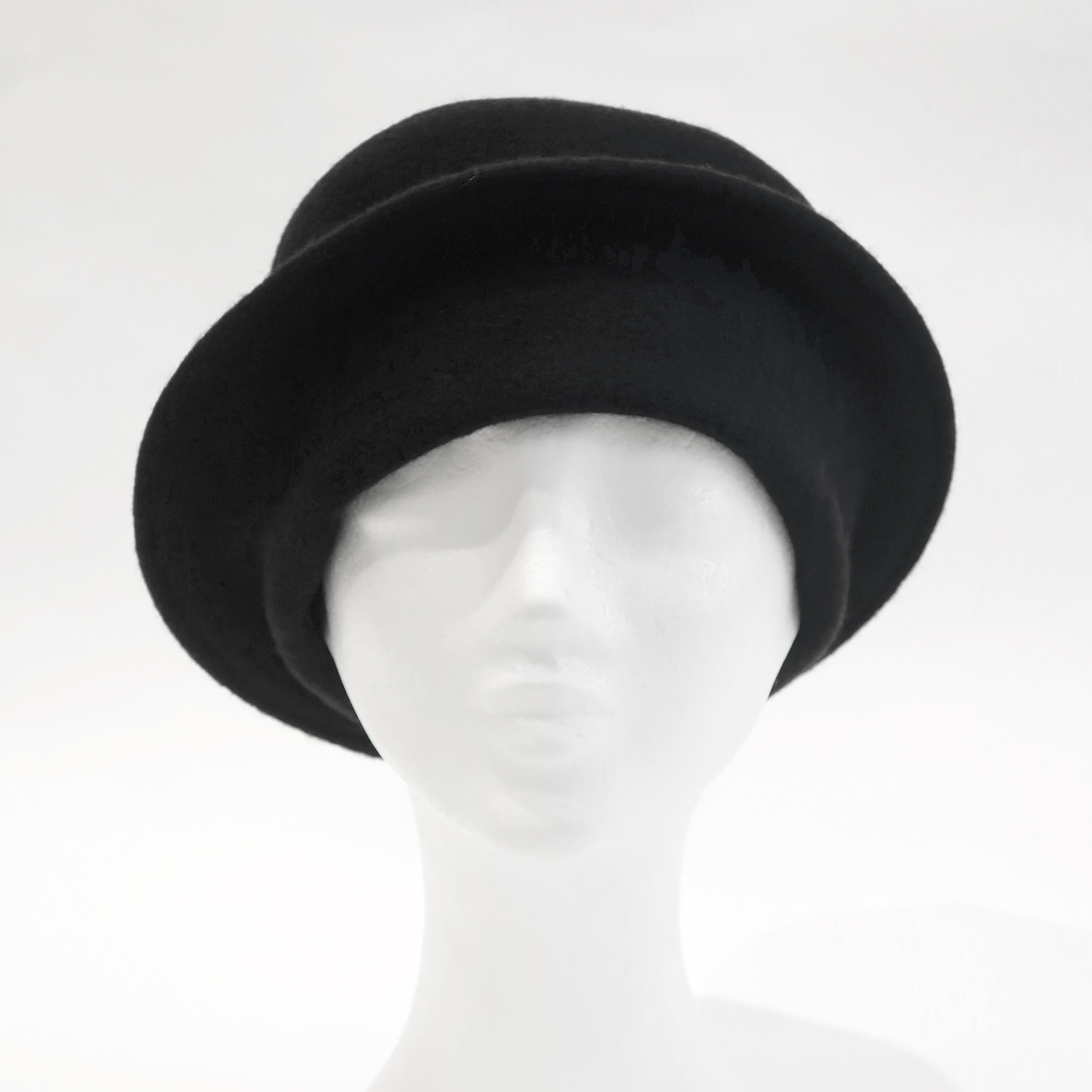 Mirjam Nuver Tube Hat (various colors) – DSign Amsterdam